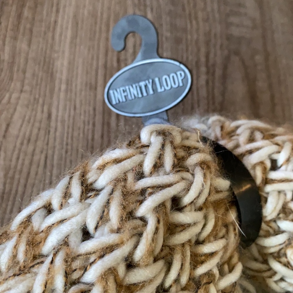 New Infinity Scarf - Picture 2 of 5